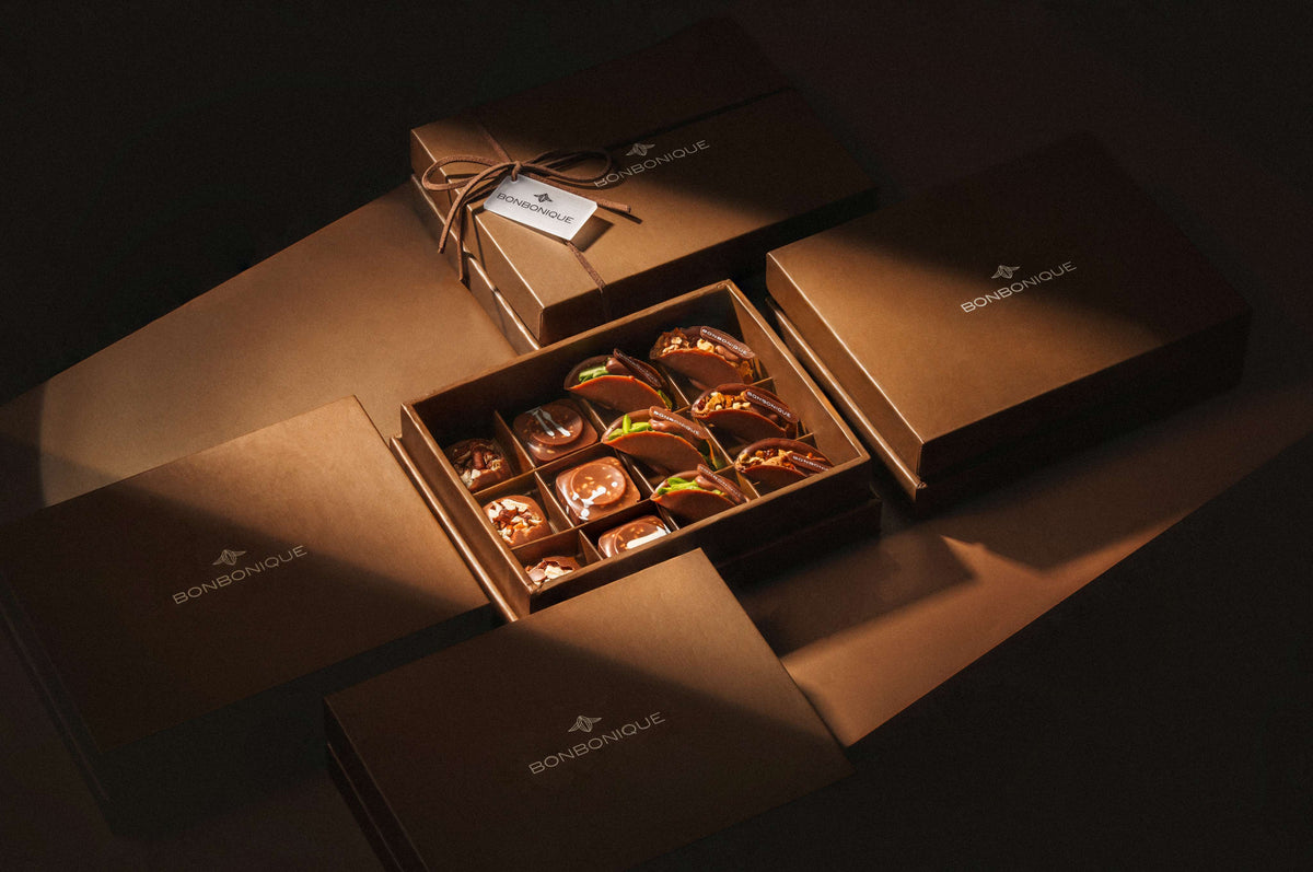 Gift box - 12 pcs (Nut & Taco)